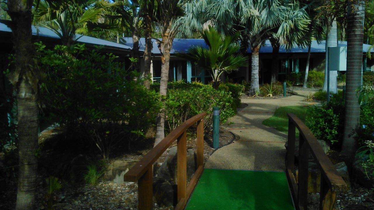 רוקהמפטון Capricorn Motel & Conference Centre מראה חיצוני תמונה